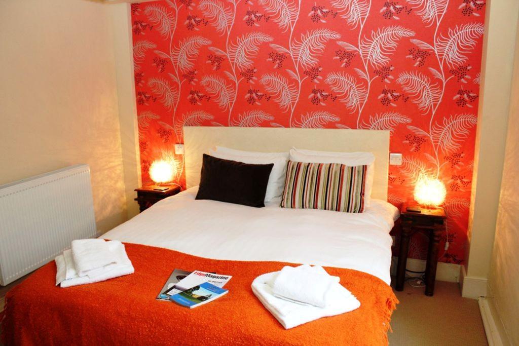 The Halford Hotel Halford  Room photo